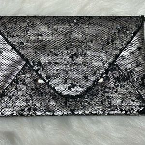 BCBG clutch
